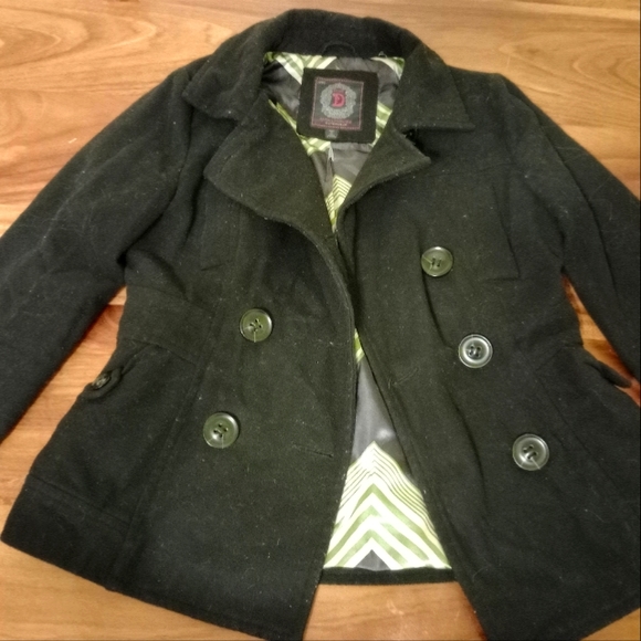 Dollhouse jacket - Picture 1 of 2